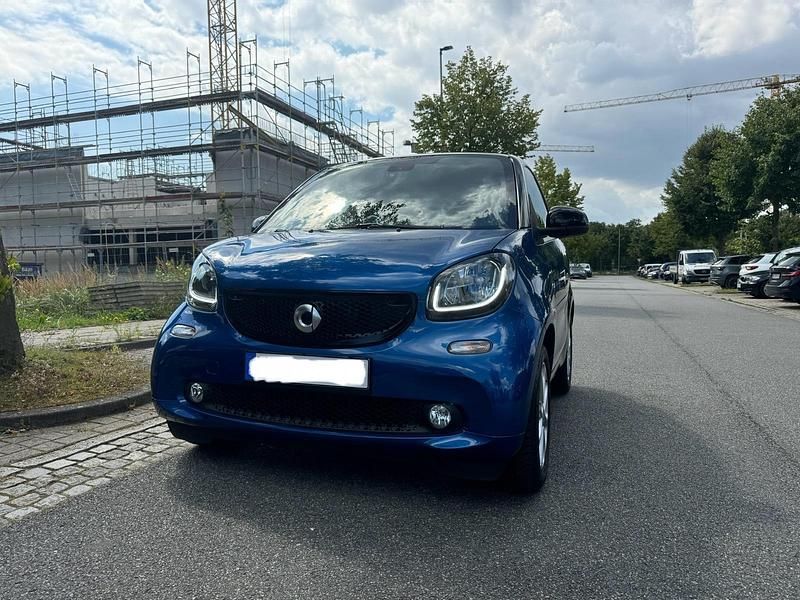 Andere farben Gebraucht 2015 Smart ForTwo Coupé Passion Kleinwagen | 6.800 € (Guter Preis) - Bild 1/4