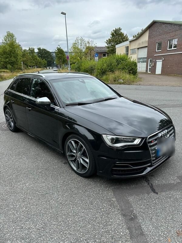 Schwarz Gebraucht 2014 Audi S3 Performance Limousine | 19.500 € - Bild 1/4