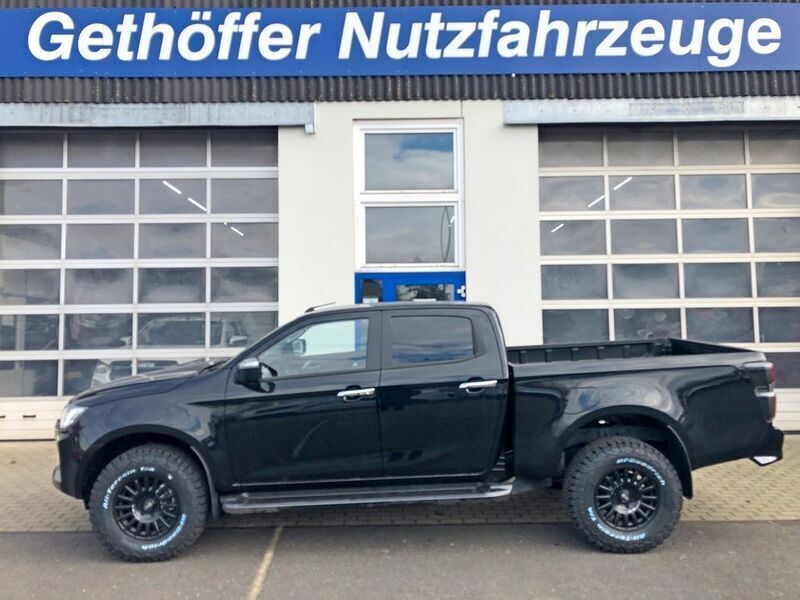 Onyx black Gebraucht 2024 Isuzu D-Max Abholung | 75.553 € - Bild 1/4