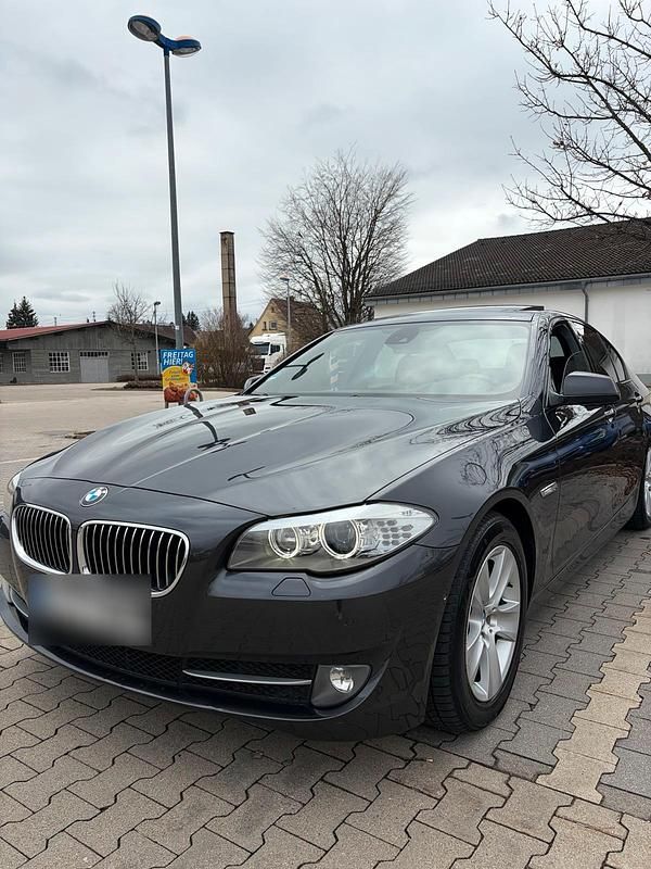 Second-hand BMW 525 204 CP (150 kW) 2011 Gri Berlinǎ