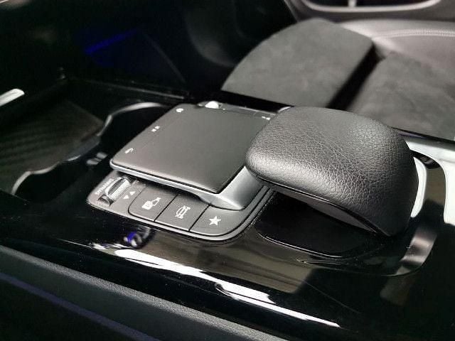 Gebraucht 2020 Mercedes CLA250e Shooting Brake AMG line Kombi | 26.500 € (Teuer) - Bild 1/4