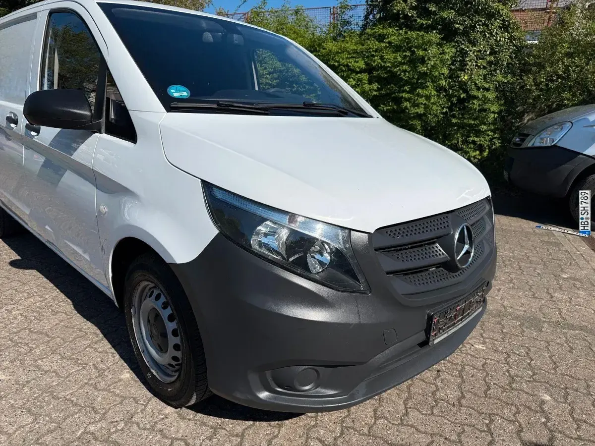Gebraucht Mercedes Vito 88 PS (64 kW) 2018 Weiß Van