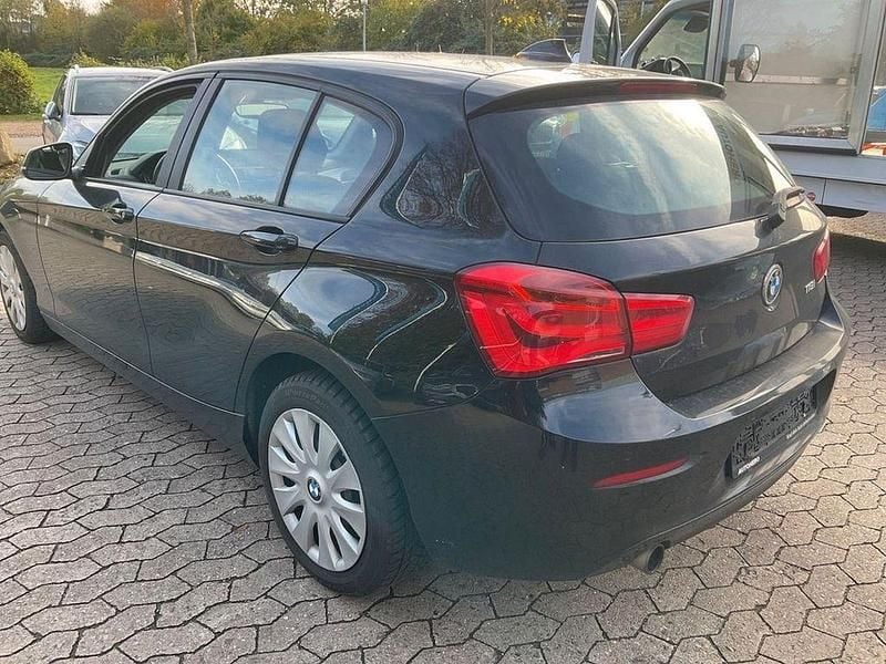 Gebraucht BMW 118 Advantage 136 PS (100 kW) 2015 Schwarz Kleinwagen