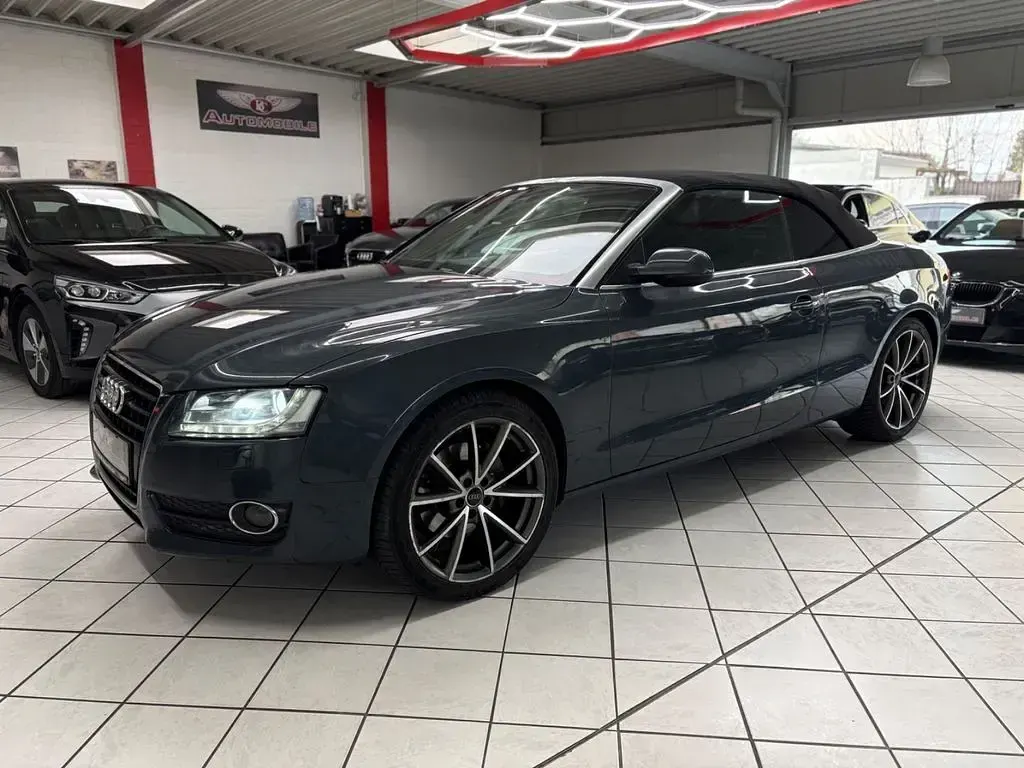 Gebraucht Audi A5 Cabriolet Comfort 239 PS (175 kW) 2010 Grau Cabrio