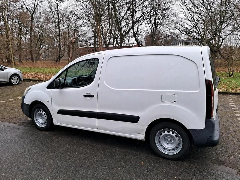 Gebraucht Citroën Berlingo 98 PS (72 kW) 2016 Weiß Van / Kleinbus