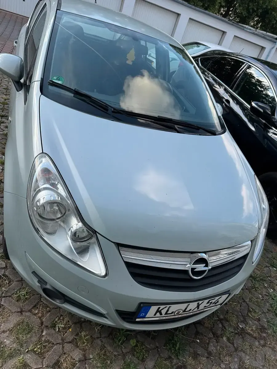 Gebraucht Opel Corsa 59 PS (43 kW) 2009 Silber Kleinwagen