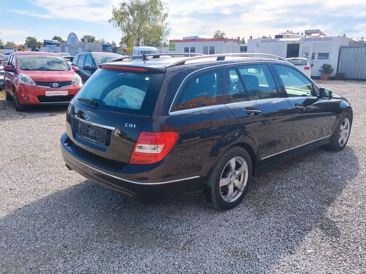 Gebraucht Mercedes C220 170 PS (125 kW) 2012 Braun Limousine