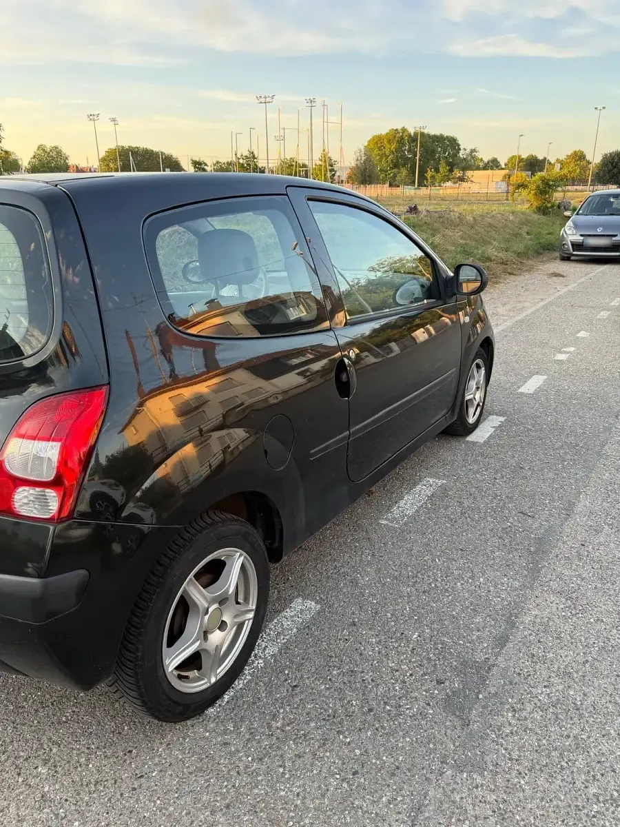 Gebraucht Renault Twingo 76 PS (55 kW) 2008 Schwarz Kleinwagen