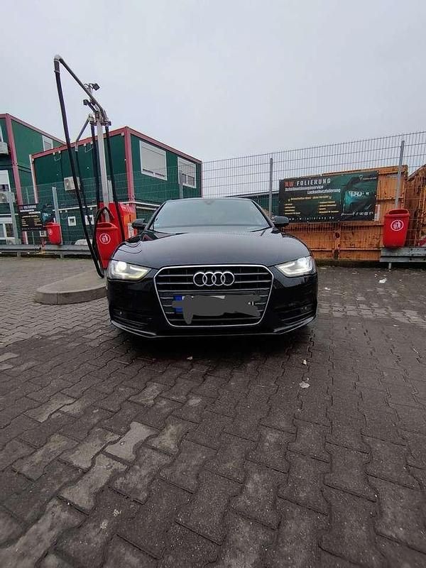 Gebraucht 2012 Audi A4 Attraction Limousine | 7.000 € (Fairer Preis) - Bild 1/4