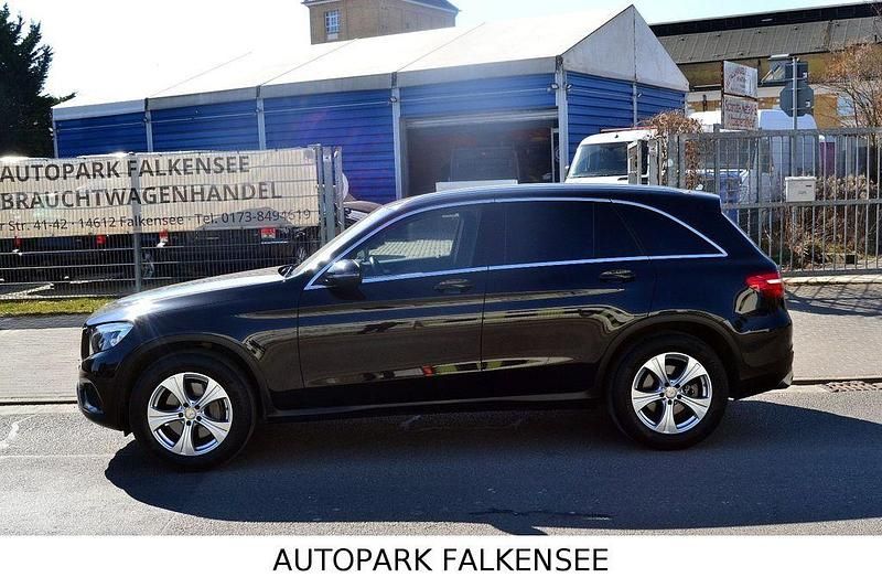 Gebraucht Mercedes GLC250 Exclusive 204 PS (150 kW) 2015 Obsidianschwarz SUV