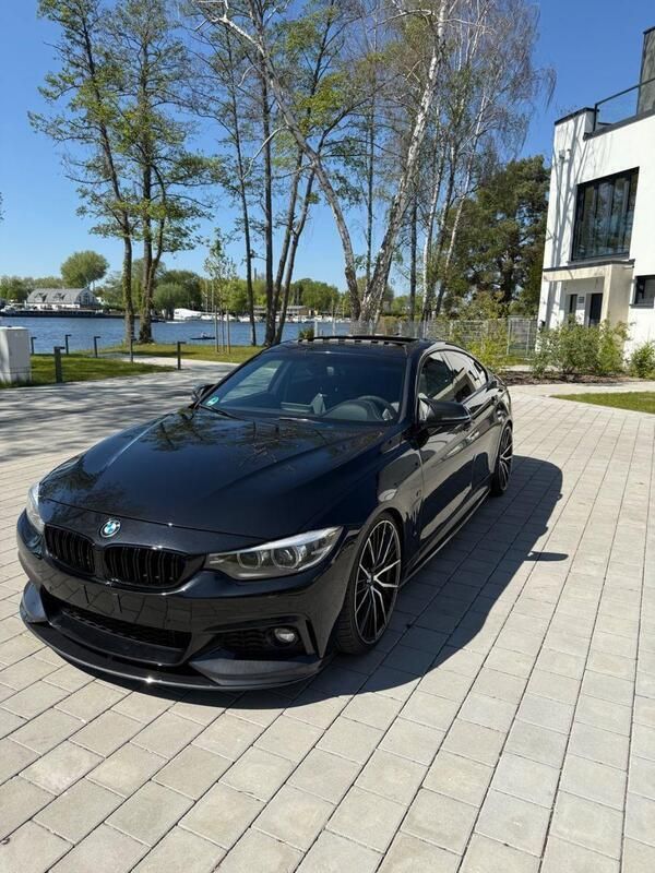 Schwarz Gebraucht 2019 BMW 440 M Sport Limousine | 33.999 € - Bild 1/4