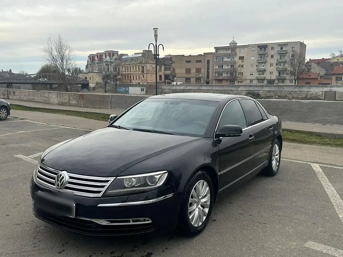 Usata VW Phaeton 239 CV (175 kW) 2011 Nero Berlina