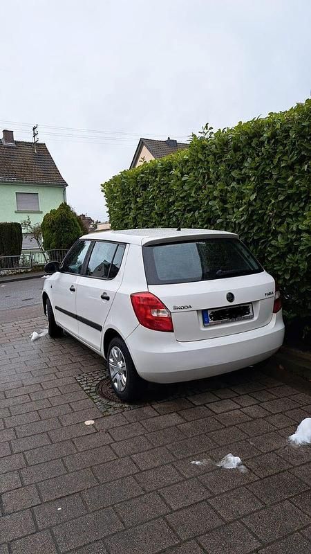 Gebraucht Skoda Fabia Cool Edition 86 PS (63 kW) 2014 Weiß Kleinwagen