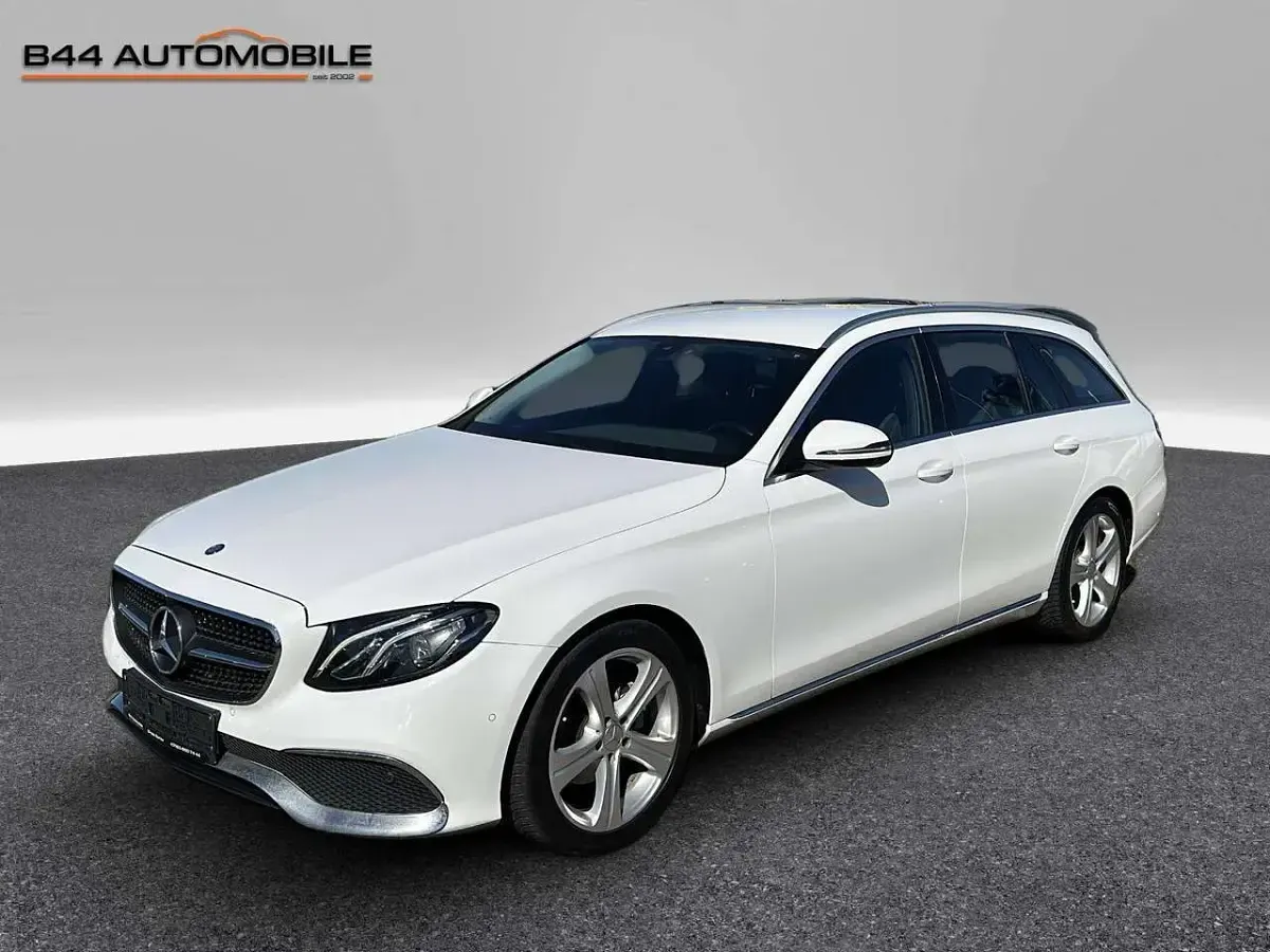 Gebraucht Mercedes E220 Avantgarde 194 PS (142 kW) 2016 Polarweiss Kombi