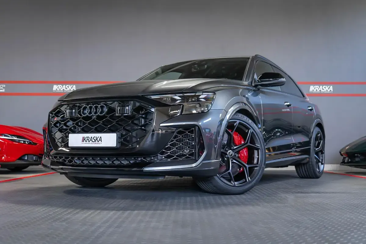 Gebraucht Audi RS Q8 Performance 640 PS (470 kW) 2026 Daytonagrau perleffekt SUV