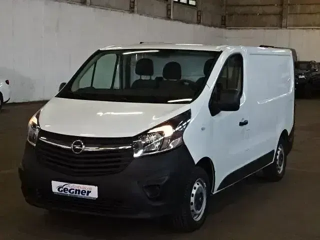 Używany Opel Vivaro 95 KM (69 kW) 2018 Biały Minivan