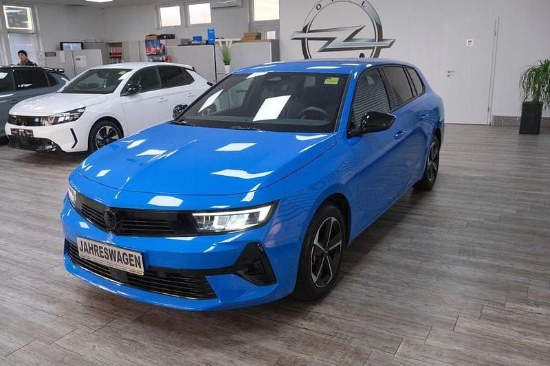 Gebraucht Opel Astra 131 PS (96 kW) 2025 Blau Kombi