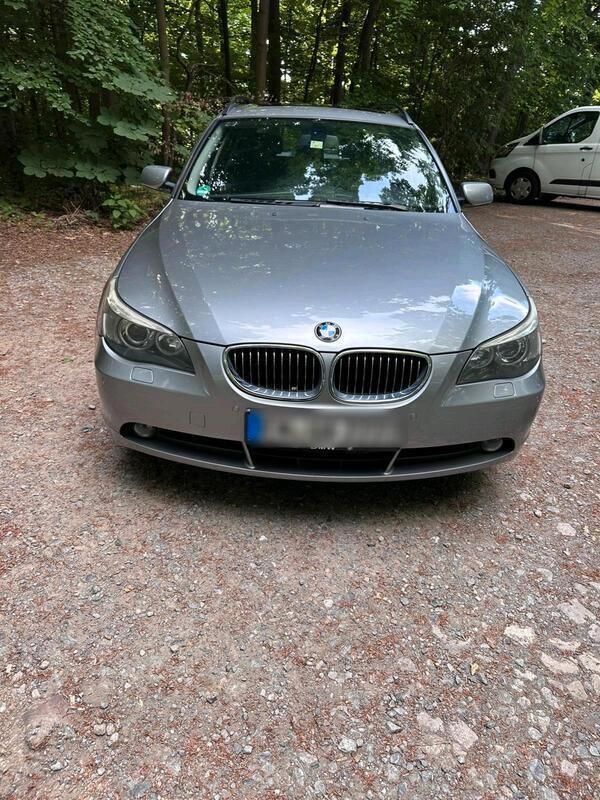 Silber Gebraucht 2005 BMW 523 Kombi | 1.950 € (Guter Preis) - Bild 1/4