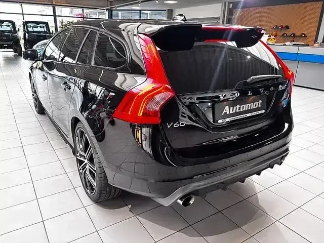 Gebraucht Volvo V60 367 PS (269 kW) 2018 Schwarz Kombi