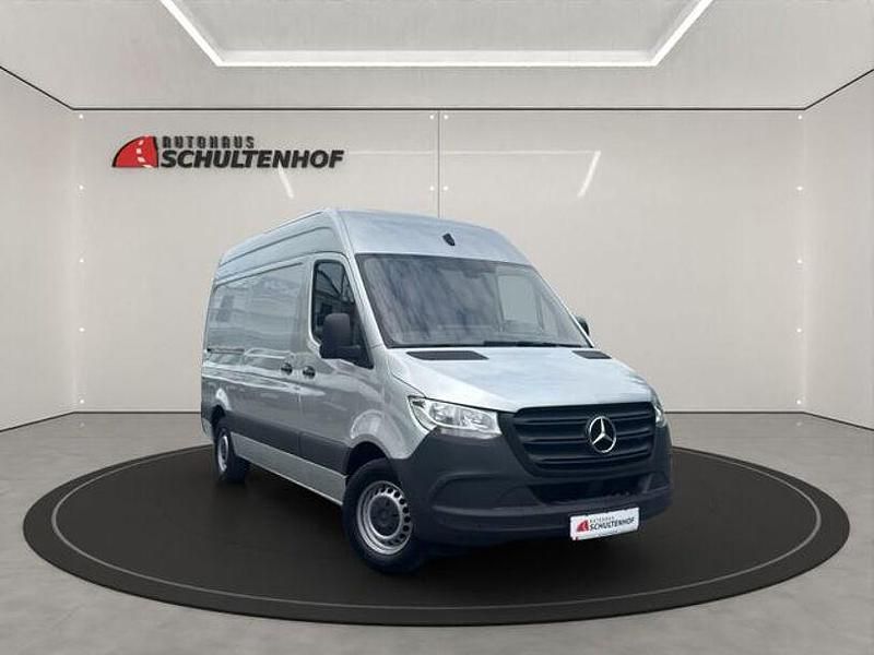 Gebraucht Mercedes Sprinter 150 PS (110 kW) 2022 Silber Van