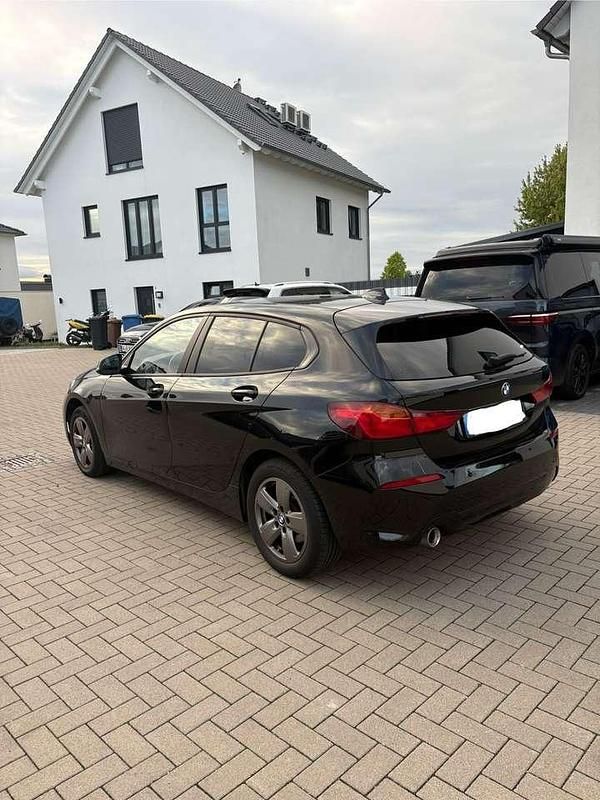Gebraucht BMW 116 Advantage 116 PS (85 kW) 2019 Schwarz Kleinwagen