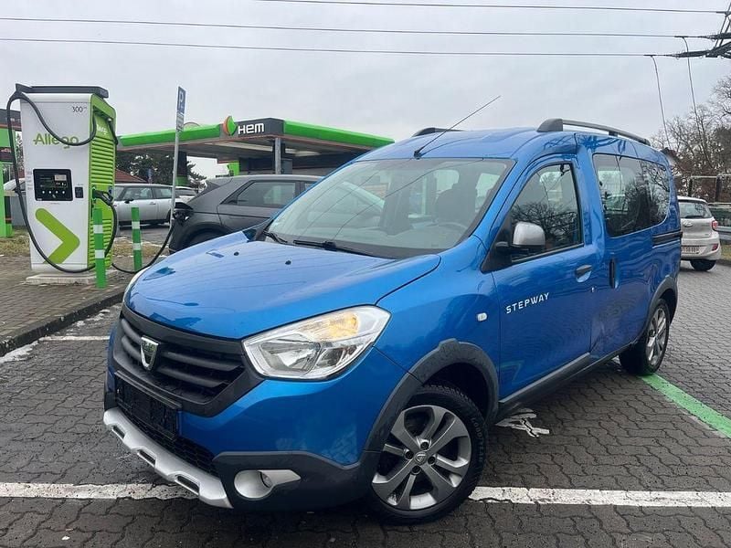 Gebraucht Dacia Dokker Stepway 116 PS (85 kW) 2015 Blau Van / Kleinbus