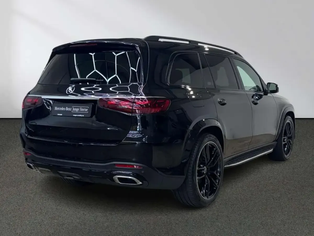 Gebraucht Mercedes GLS450 AMG 367 PS (269 kW) 2026 Lack obsidianschwarz SUV