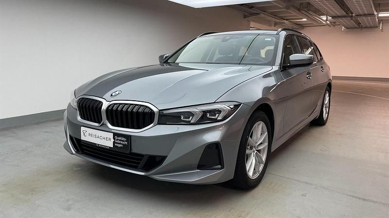 Skyscraper grau metallic Gebraucht 2023 BMW 318 Shadowline Kombi | 29.919 € (Fairer Preis) - Bild 1/4