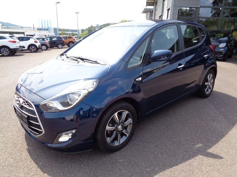 Blau Gebraucht 2019 Hyundai ix20 Space Van / Kleinbus | 13.400 € (Etwas zu teuer) - Bild 1/4