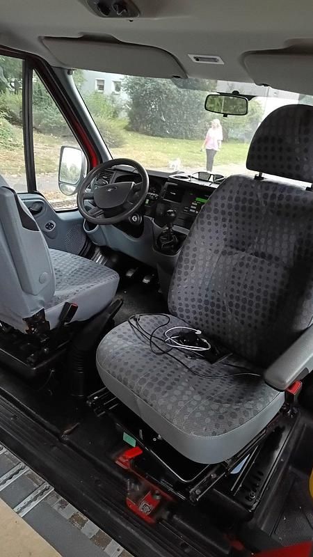 Gebraucht Ford Transit 100 PS (73 kW) 2013 Rot Van / Kleinbus