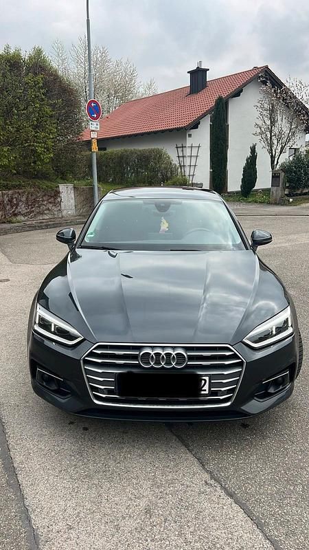 Second-hand Audi A5 Sport 190 CP (139 kW) 2019 Gri Coupe
