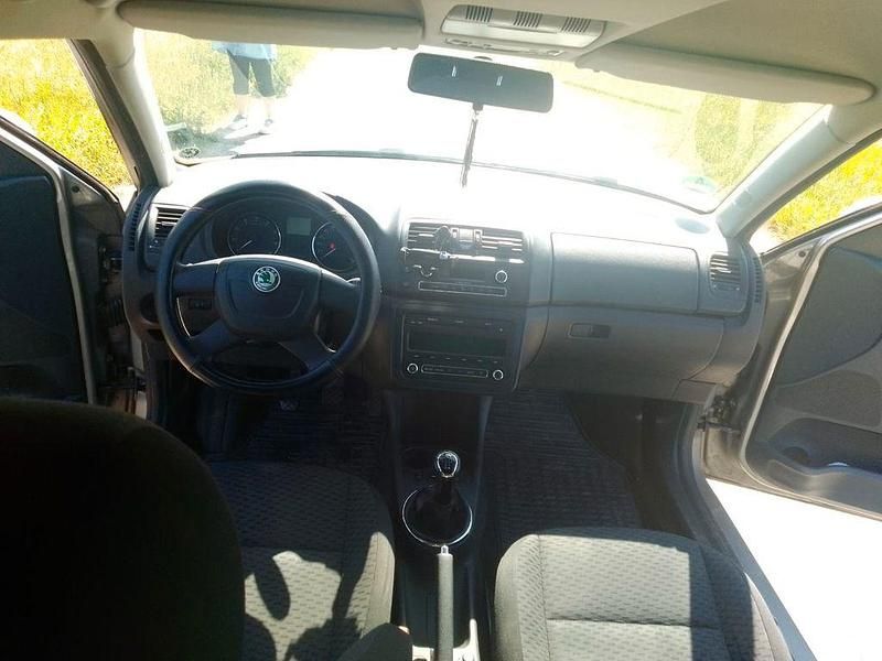 Gebraucht Skoda Roomster 105 PS (77 kW) 2010 Beige Van / Kleinbus