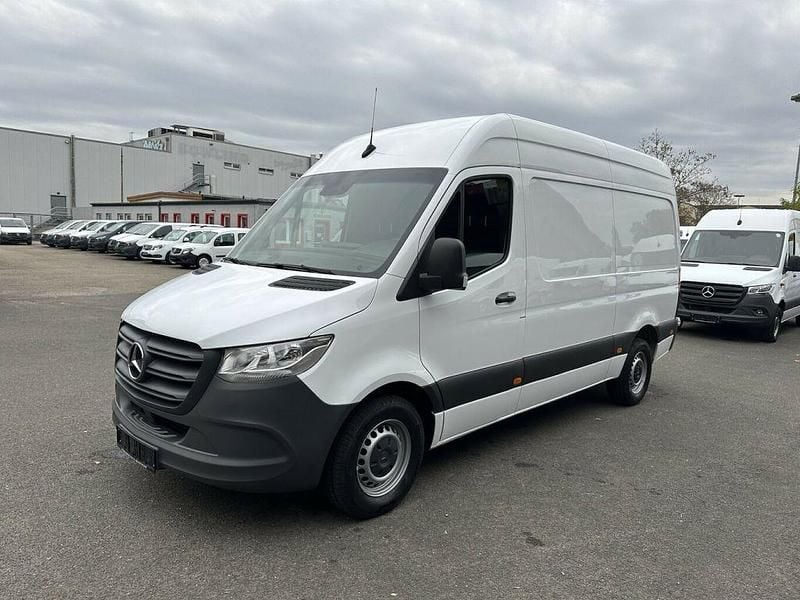 Używany Mercedes Sprinter 170 KM (125 kW) 2020 Biały Van