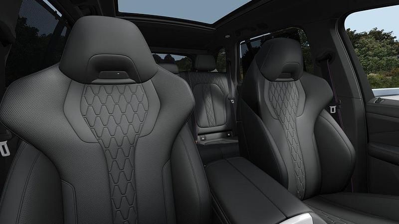 Neu BMW 128 Exclusive 352 PS (258 kW) 2025 Schwarz SUV