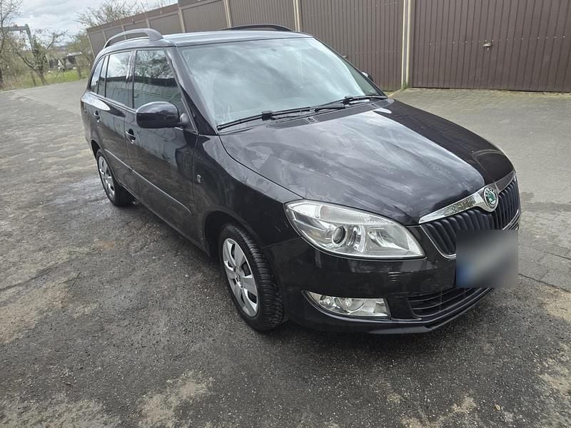 Gebraucht Skoda Fabia 90 PS (66 kW) 2015 Schwarz Kombi