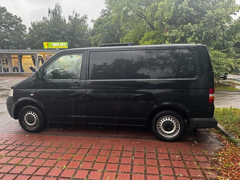 Schwarz Gebraucht 2006 VW T5 Van | 1.900 € (Guter Preis) - Bild 1/4