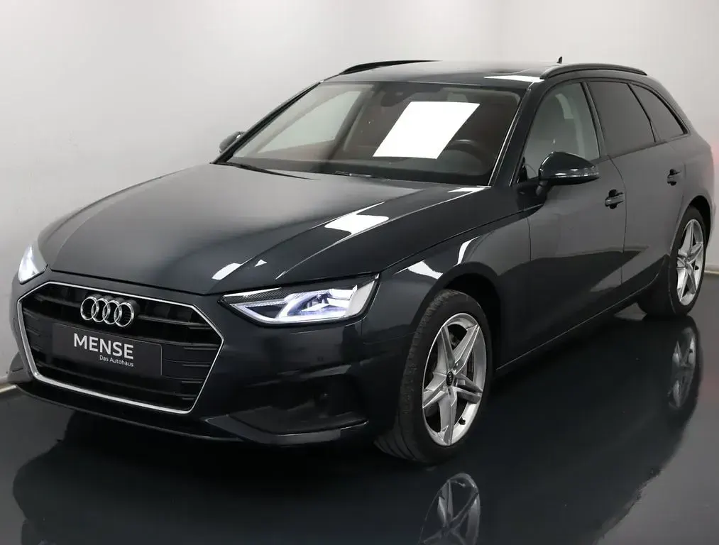 Gebraucht Audi A4 Basis 204 PS (150 kW) 2022 Manhattangrau Kombi