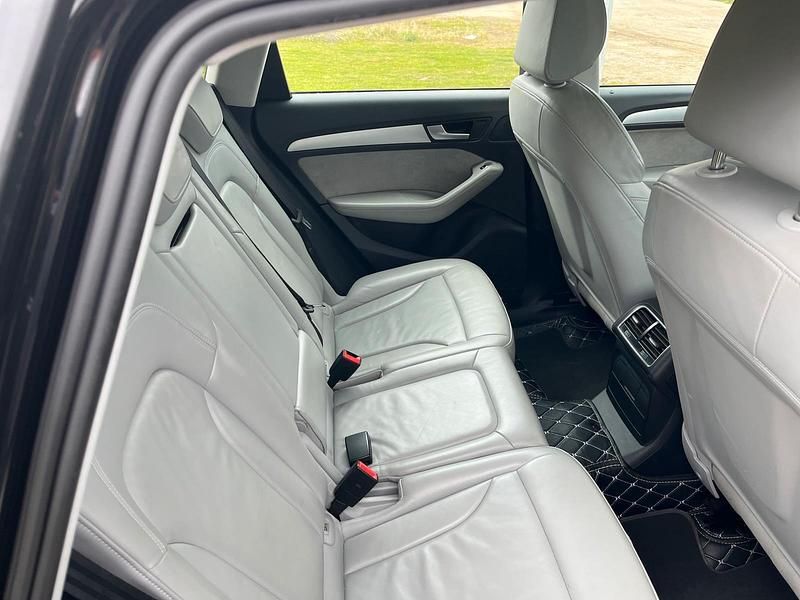 Gebraucht Audi Q5 S-Line 190 PS (139 kW) 2016 Schwarz SUV