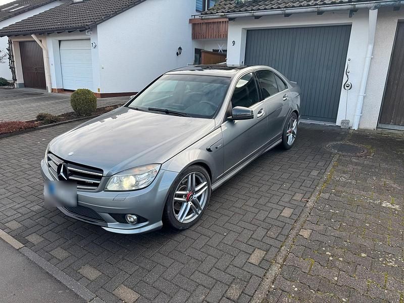 Grau Gebraucht 2008 Mercedes C280 AMG Limousine | 10.900 € (Etwas zu teuer) - Bild 1/4