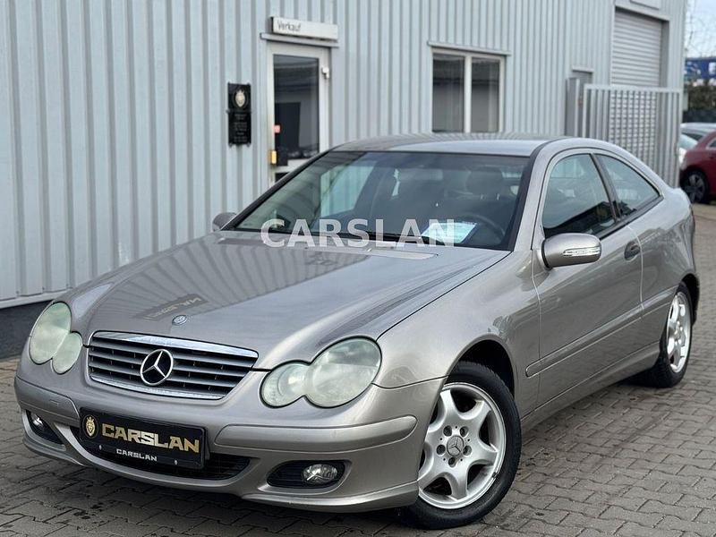 Gebraucht Mercedes C180 143 PS (105 kW) 2004 Silber Coupé