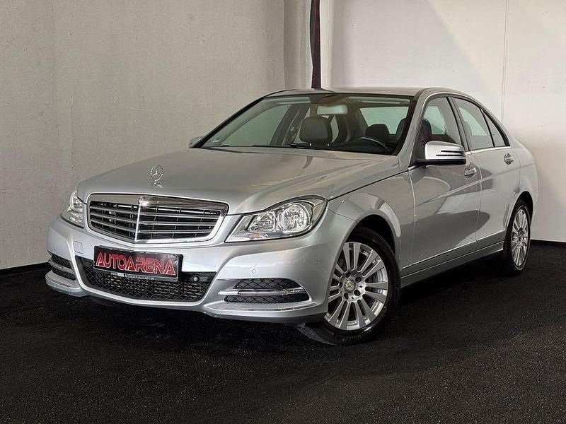 Silber Gebraucht 2013 Mercedes C180 Elegance Limousine | 9.990 € (Fairer Preis) - Bild 1/4