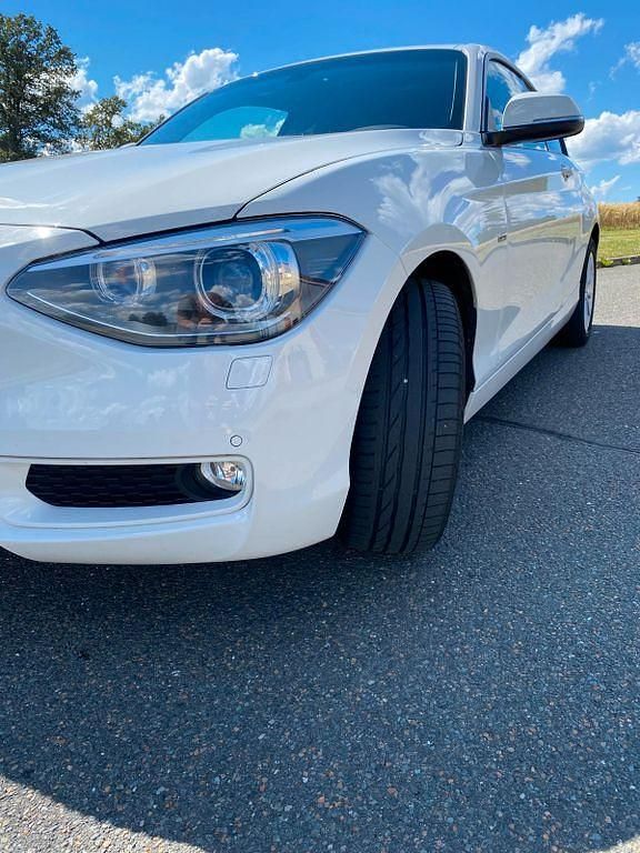 Gebraucht BMW 116 Advantage 136 PS (100 kW) 2014 Weiß Kleinwagen
