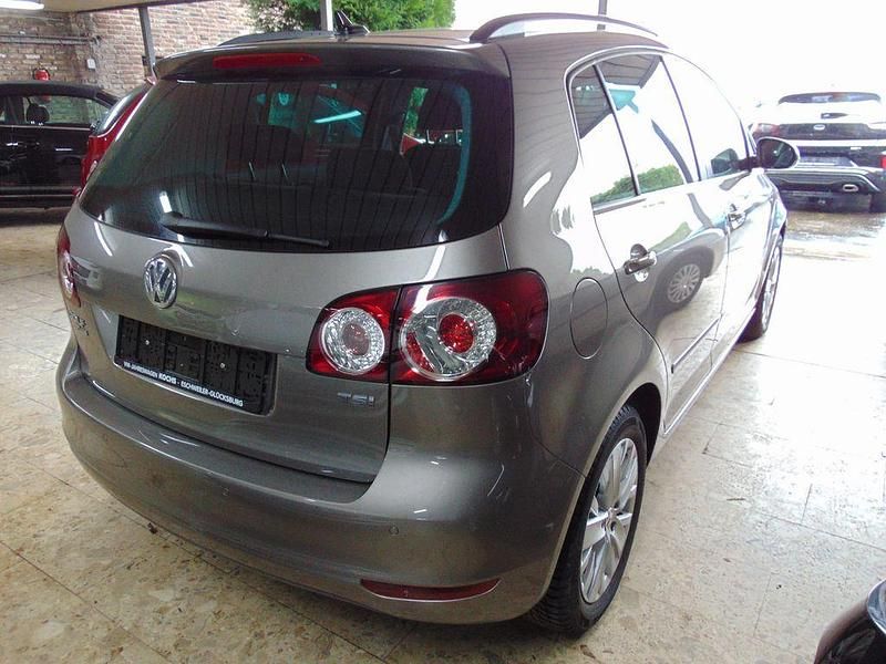 Gebraucht VW Golf Plus Cross Life 86 PS (63 kW) 2013 Braun Van / Kleinbus