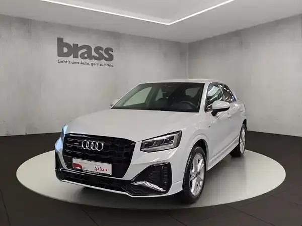 Gebraucht Audi Q2 S-Line 190 PS (139 kW) 2025 Gletscherweiß metallic SUV