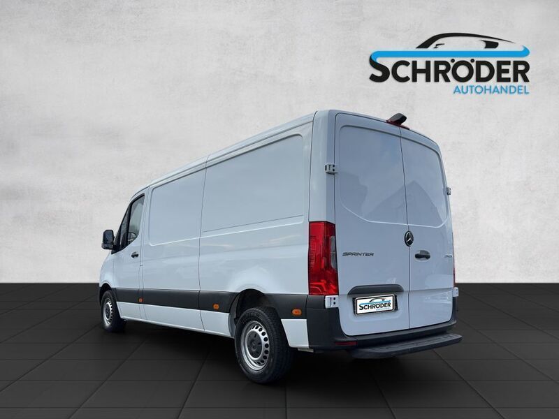 Gebraucht Mercedes Sprinter 114 PS (83 kW) 2019 Arktikweiss Van