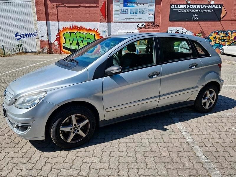 Silber Gebraucht 2008 Mercedes B170 Van / Kleinbus | 1.000 € (Superpreis) - Bild 1/4