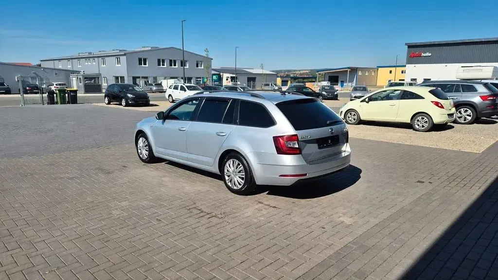 Gebraucht Skoda Octavia Drive 150 PS (110 kW) 2018 Silber Kombi
