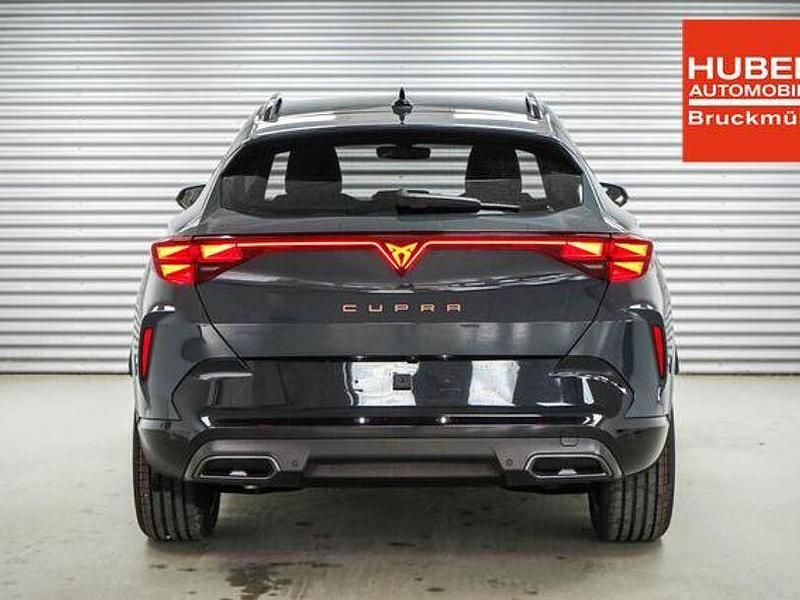 Neu Cupra Formentor 150 PS (110 kW) 2026 Blau SUV