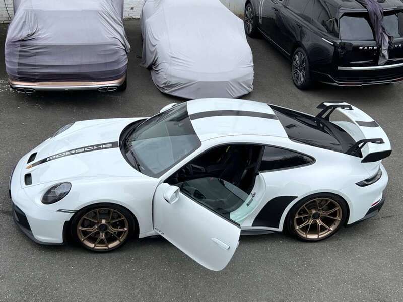 Weiß Gebraucht 2021 Porsche 911 GT3 Coupé | 179.950 € - Bild 1/4