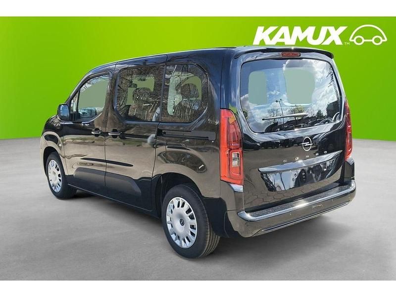 Neu Opel Combo Life Basis 102 PS (75 kW) 2026 Schwarz Van / Kleinbus